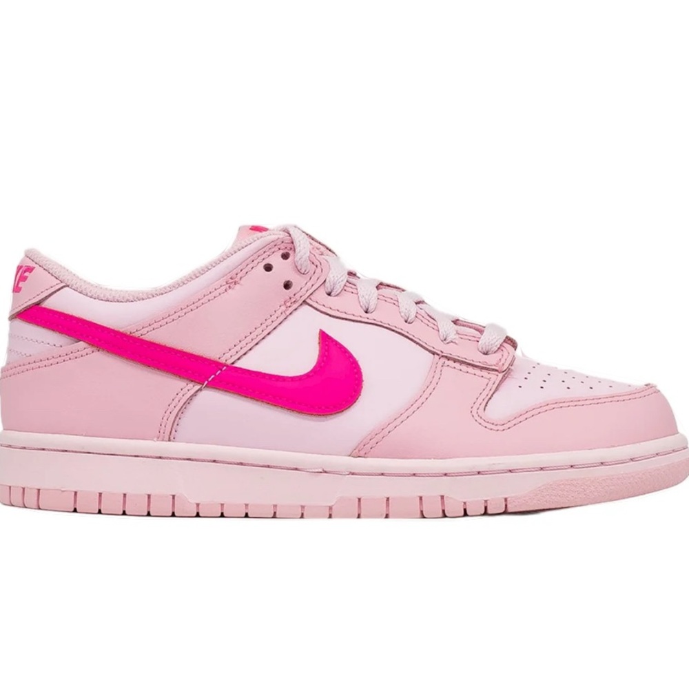 Nike Dunk Low Triple Pink
